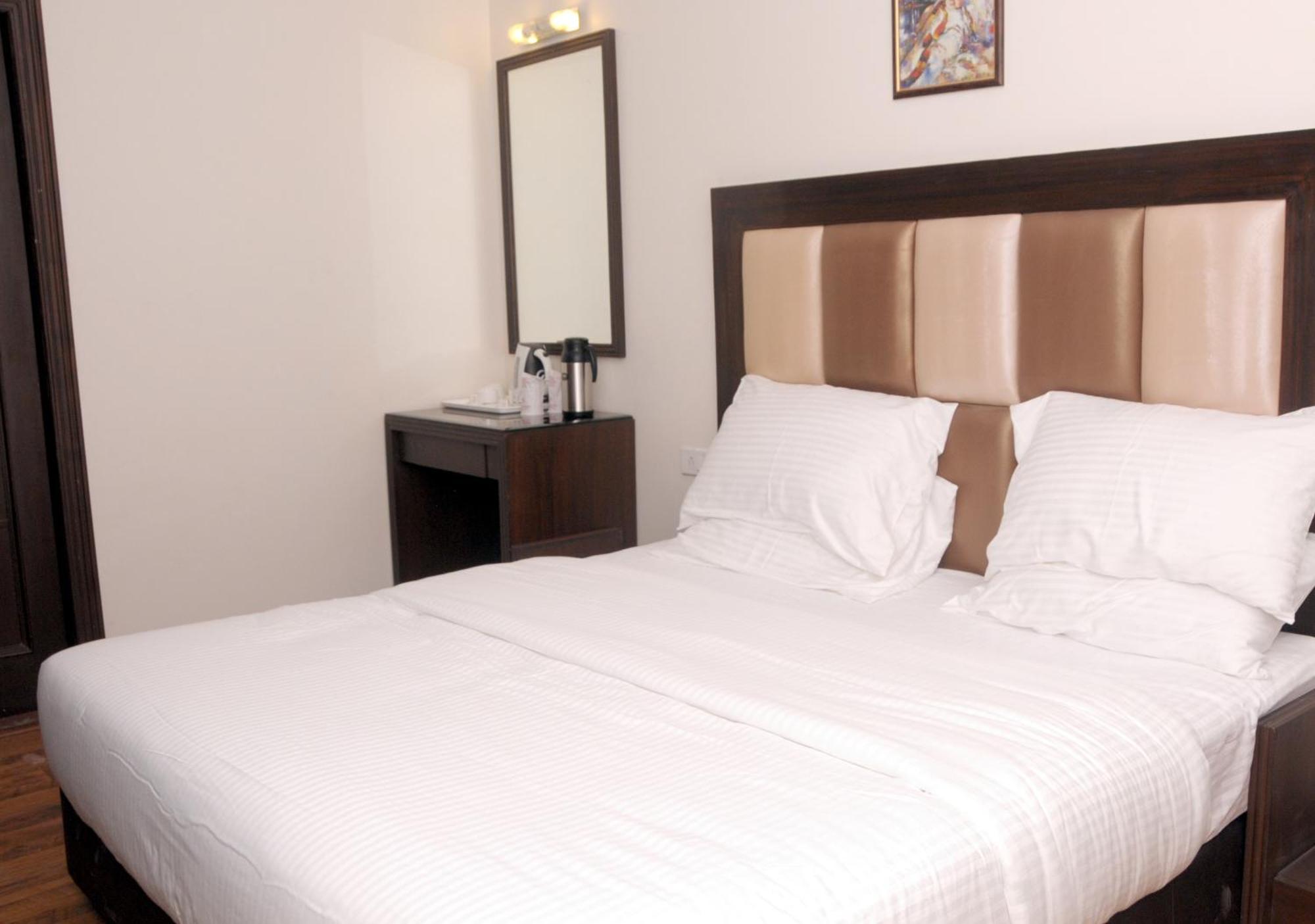 Hotel Prems Paradise Amritsar Eksteriør billede