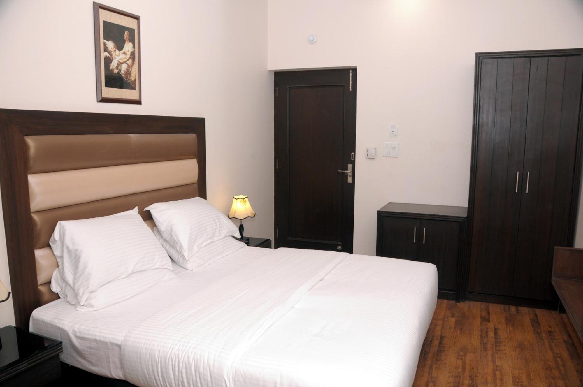 Hotel Prems Paradise Amritsar Eksteriør billede