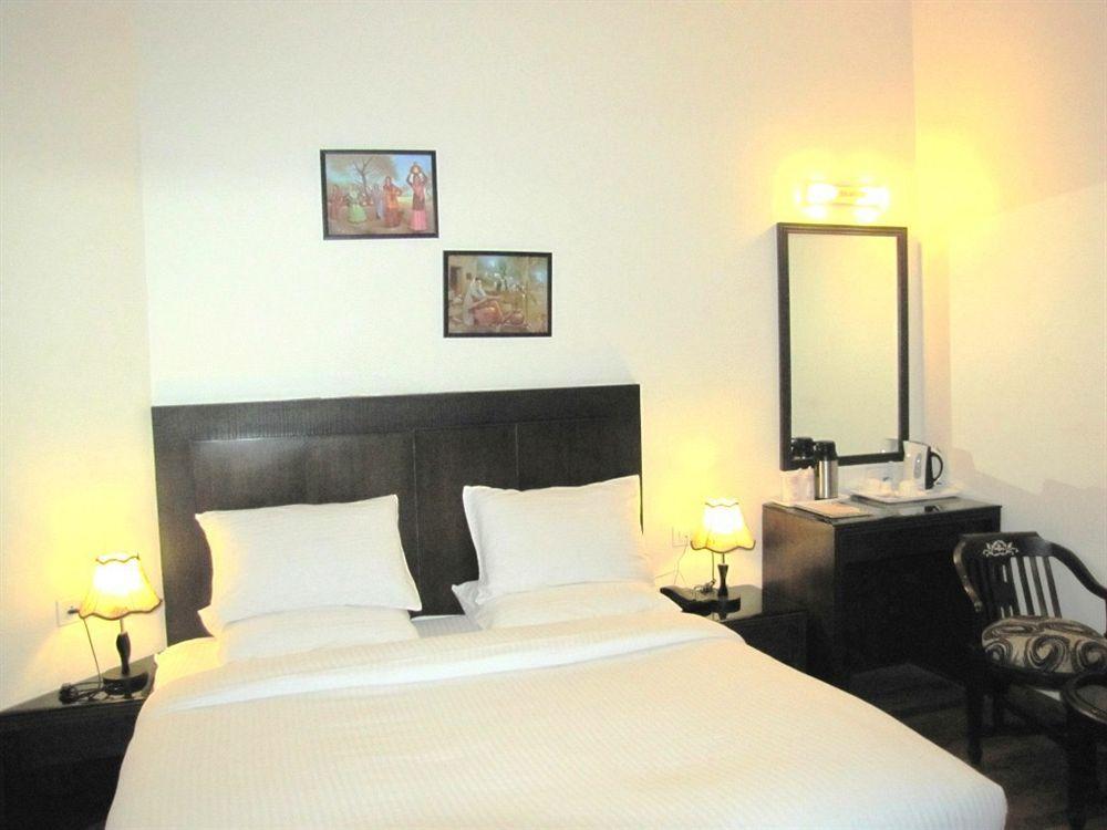 Hotel Prems Paradise Amritsar Eksteriør billede