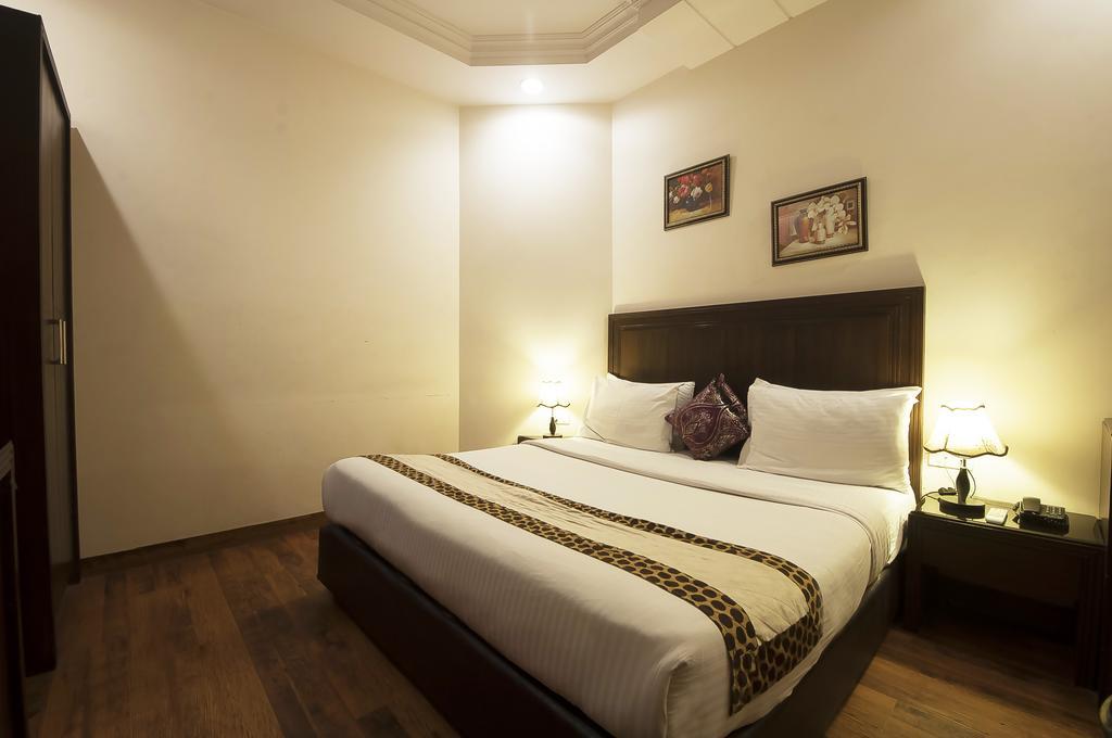 Hotel Prems Paradise Amritsar Værelse billede