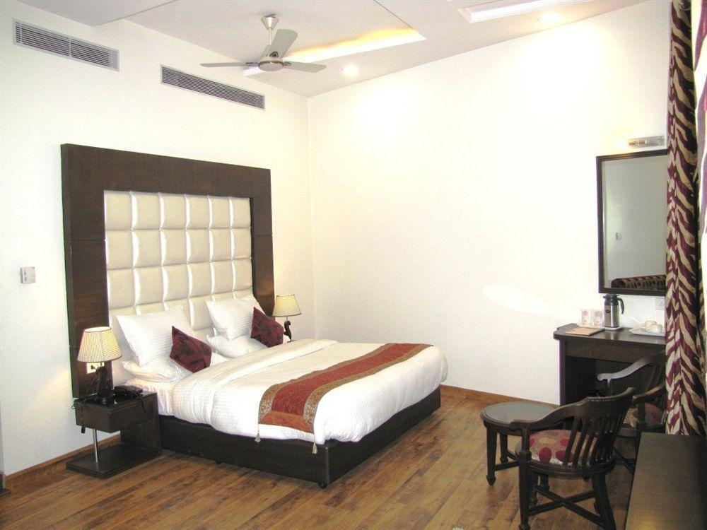 Hotel Prems Paradise Amritsar Eksteriør billede