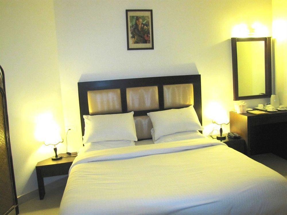 Hotel Prems Paradise Amritsar Eksteriør billede