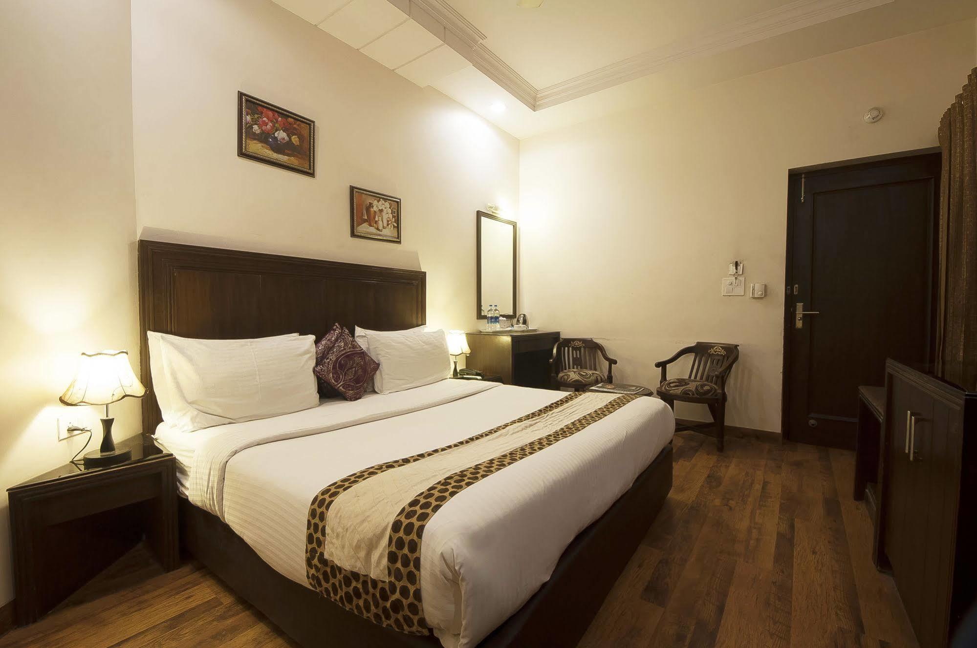 Hotel Prems Paradise Amritsar Eksteriør billede