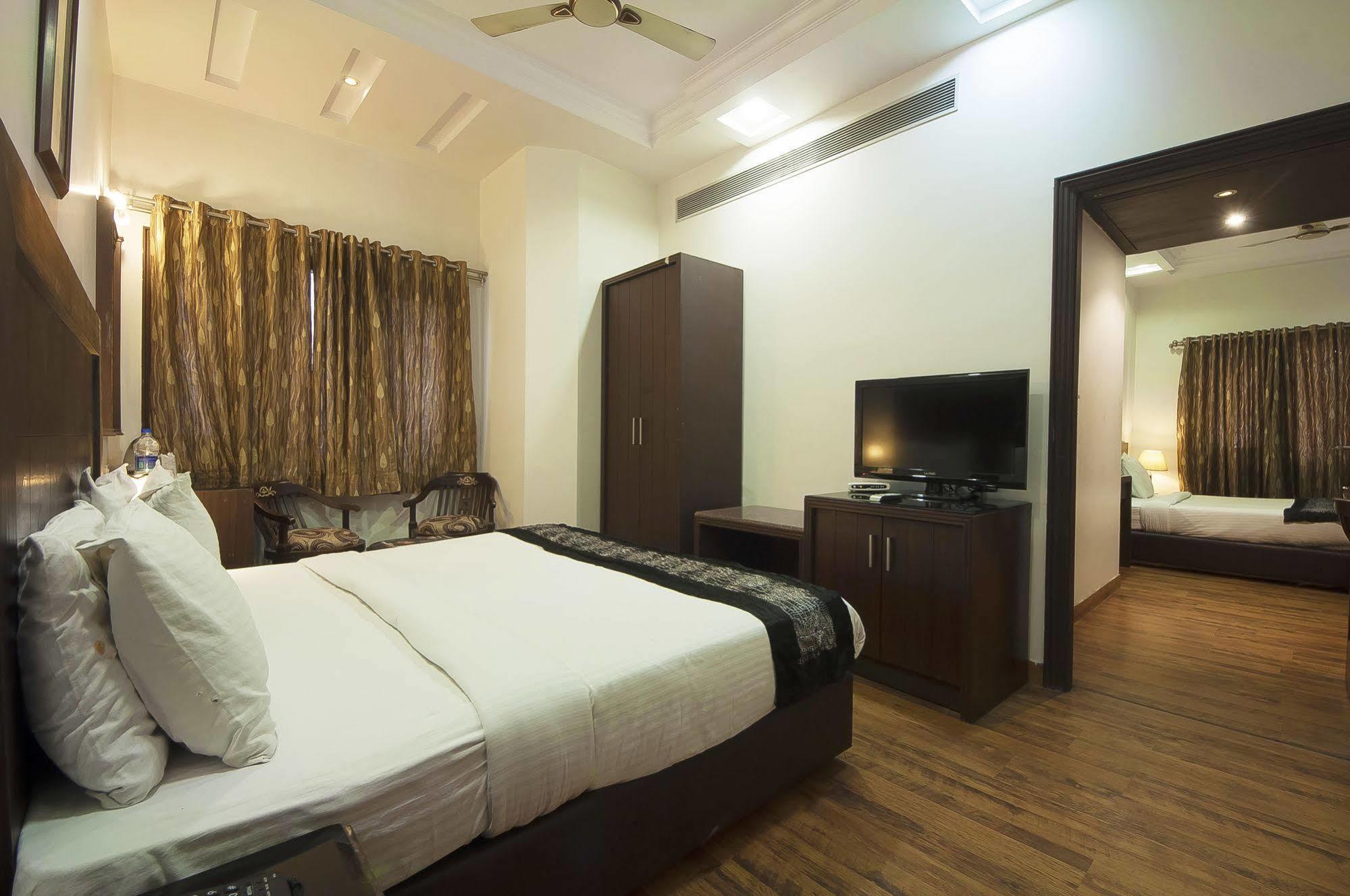 Hotel Prems Paradise Amritsar Eksteriør billede