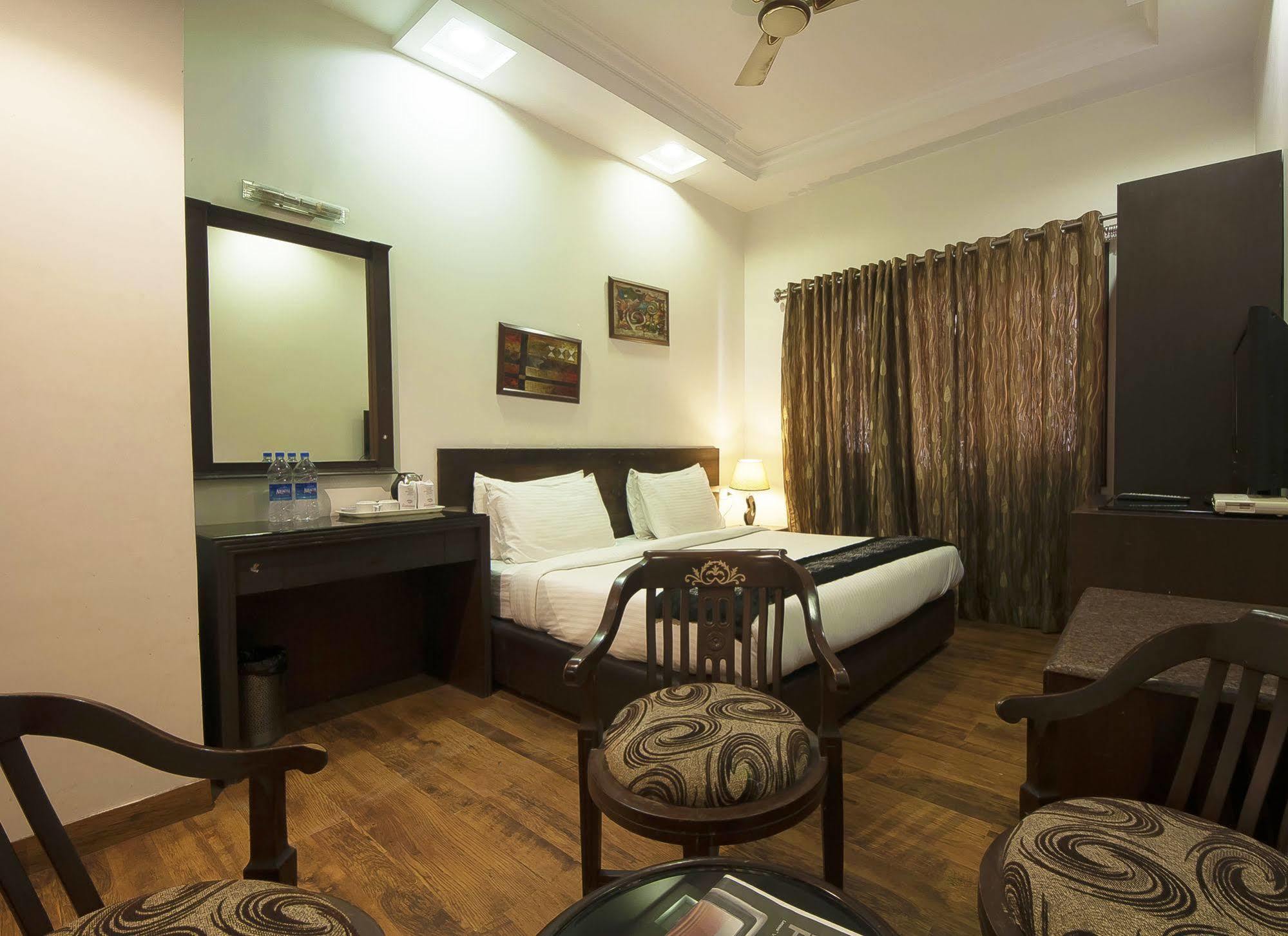 Hotel Prems Paradise Amritsar Eksteriør billede