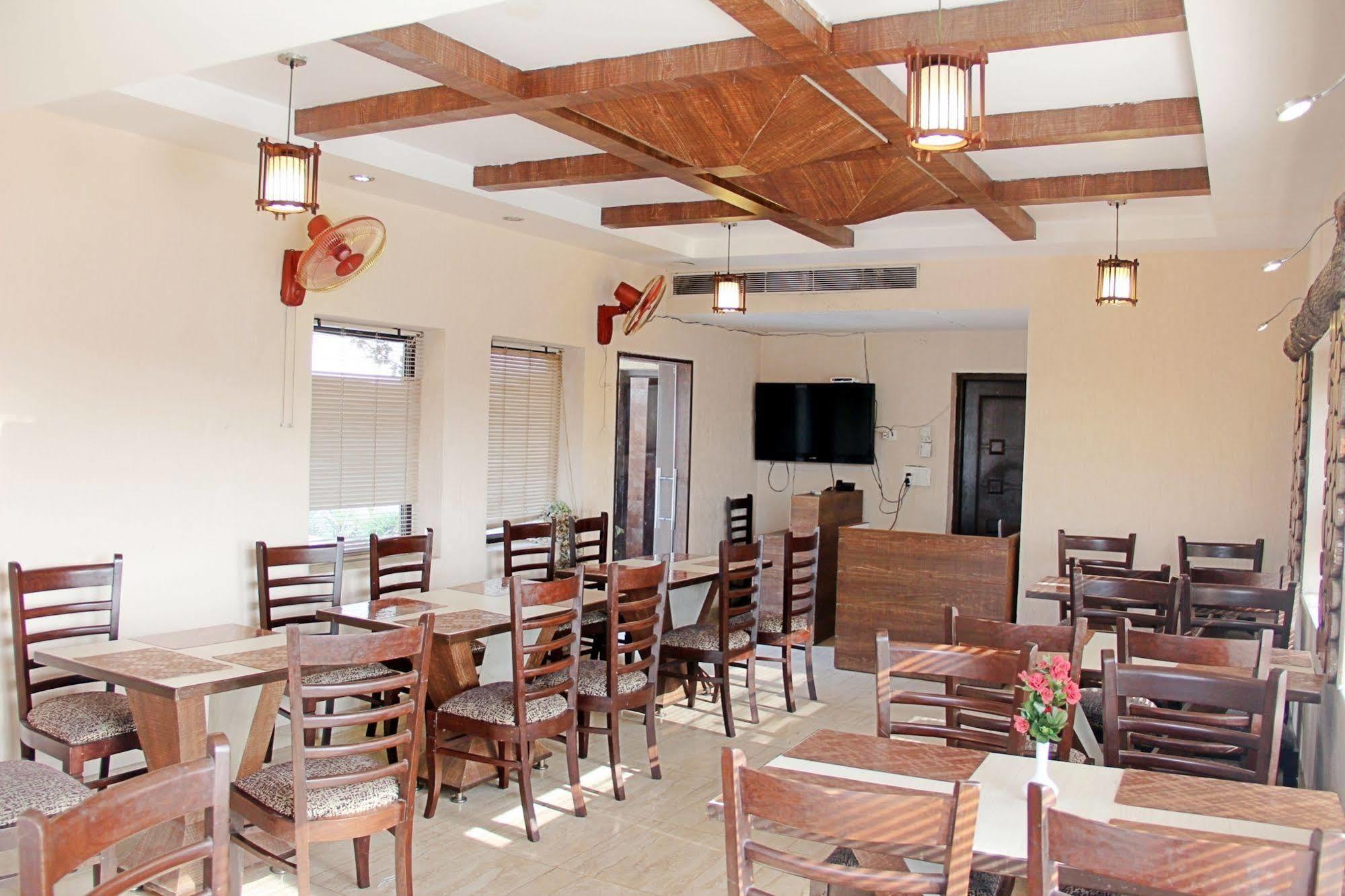 Hotel Prems Paradise Amritsar Eksteriør billede